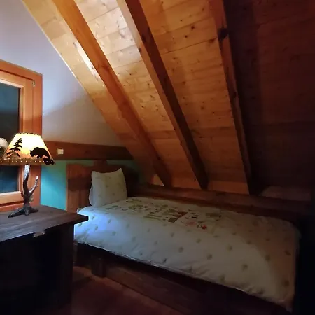 Dağ evi Mythica
