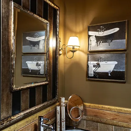 Mythica * Karpenísion